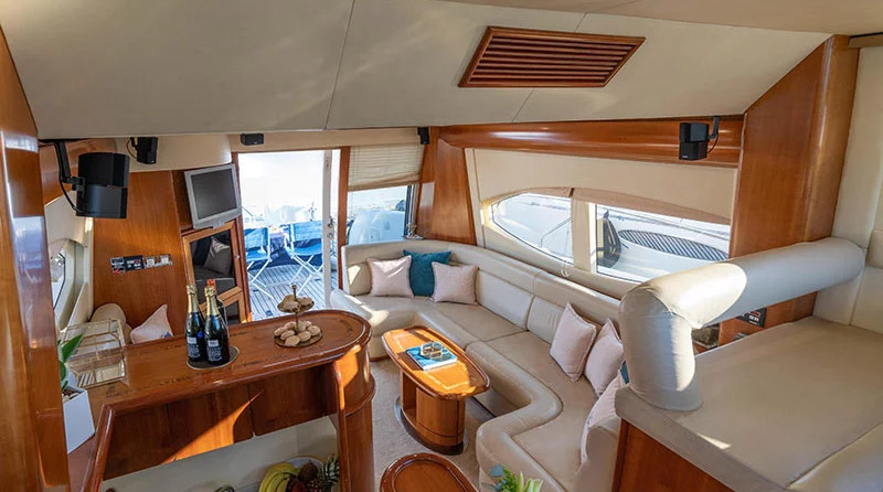 Majesty Yachts 50