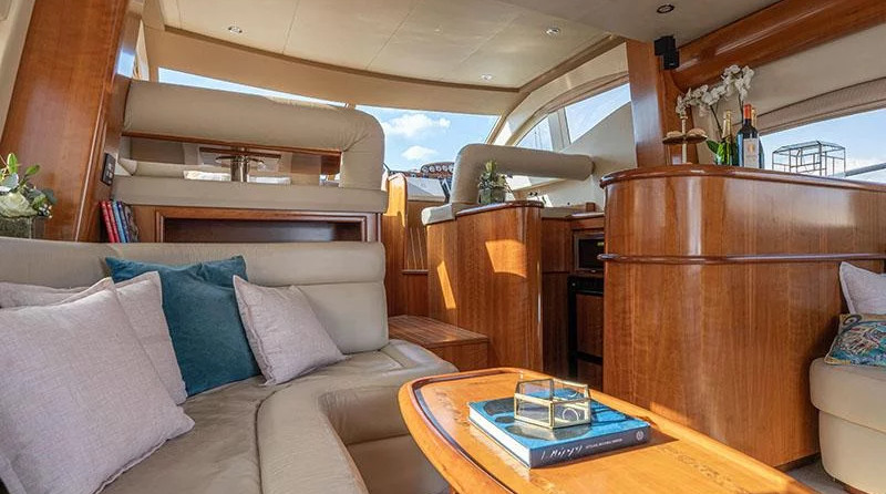 Majesty Yachts 50