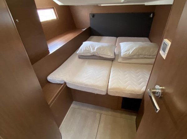 Beneteau Oceanis 51.1