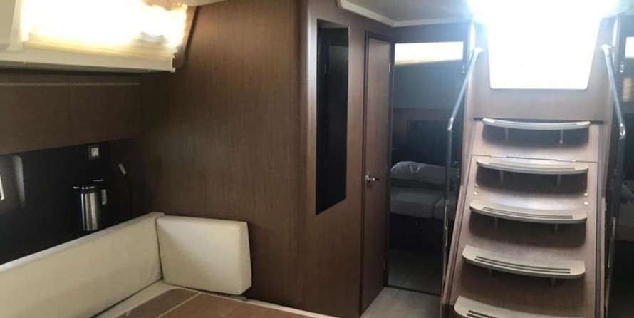 Beneteau Oceanis 51.1