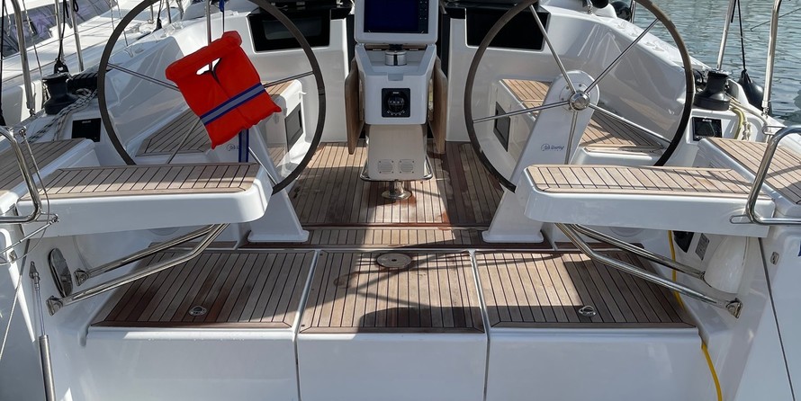 Hanse 388