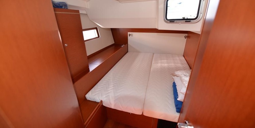 Beneteau Oceanis 51.1