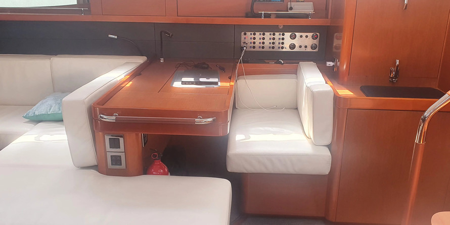 Beneteau Oceanis 60