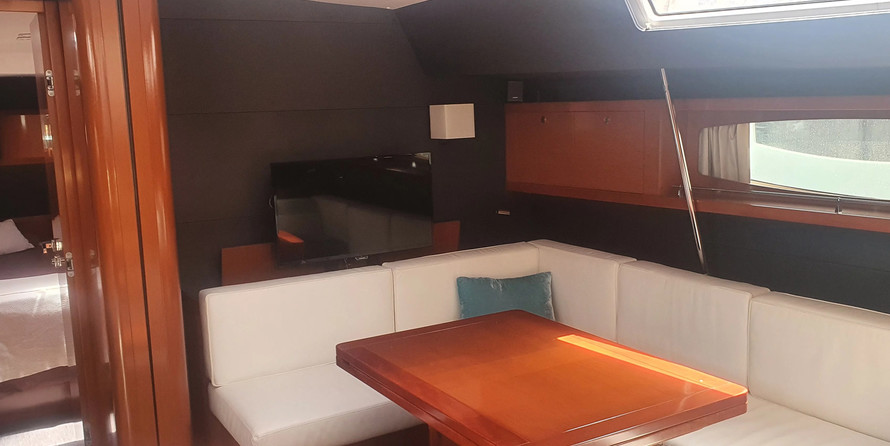 Beneteau Oceanis 60