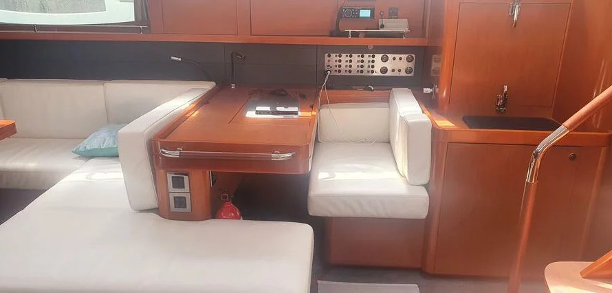 Beneteau Oceanis 60