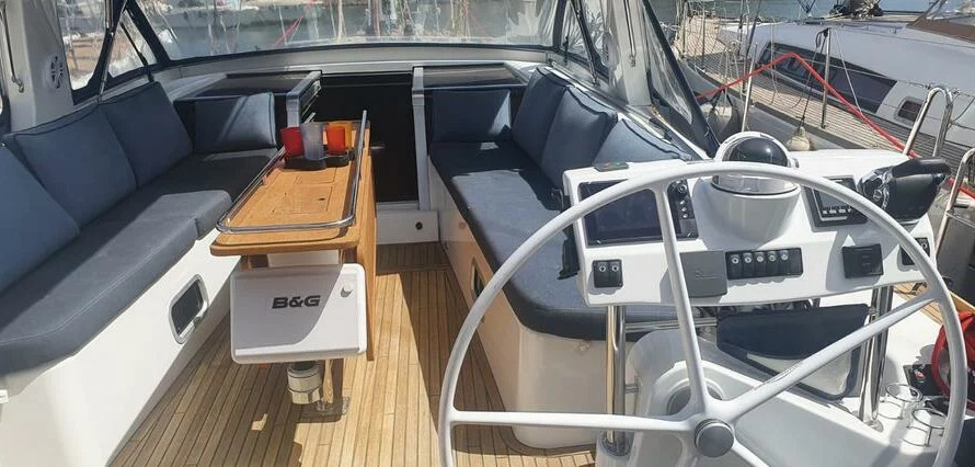 Beneteau Oceanis 60