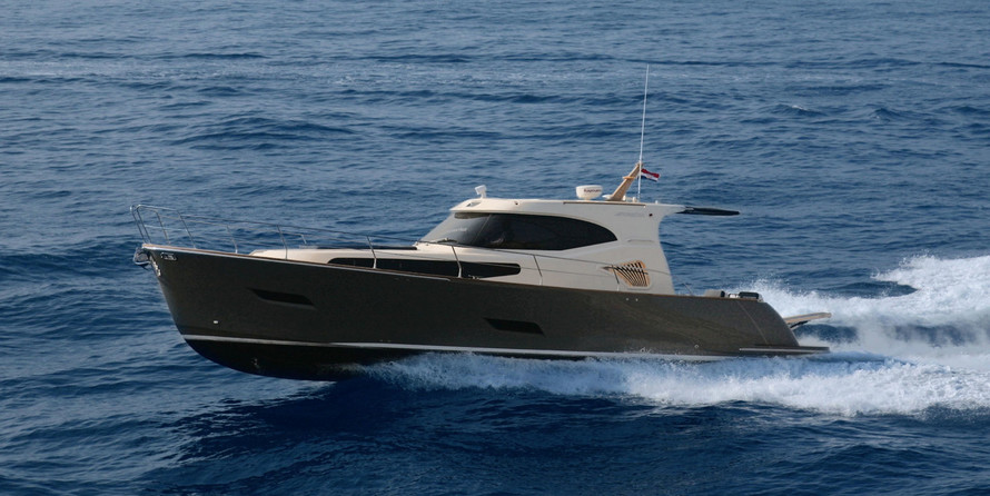 Monachus yachts Pharos 43