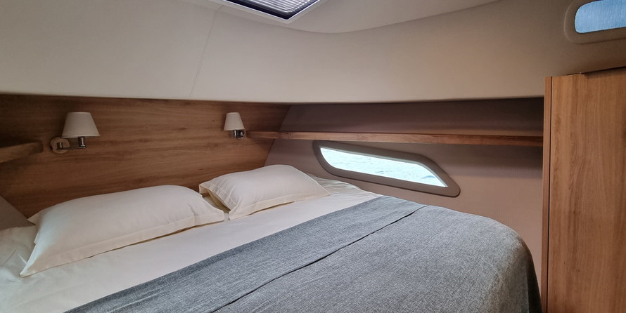 Monachus yachts Issa 45 Fly