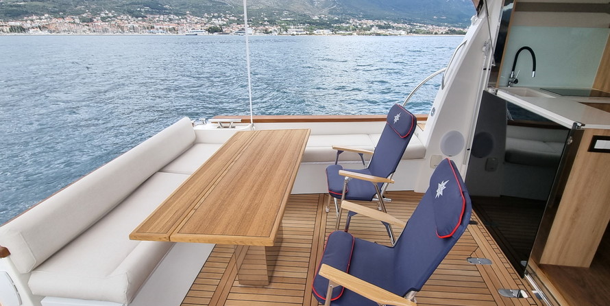 Monachus yachts Issa 45 Fly