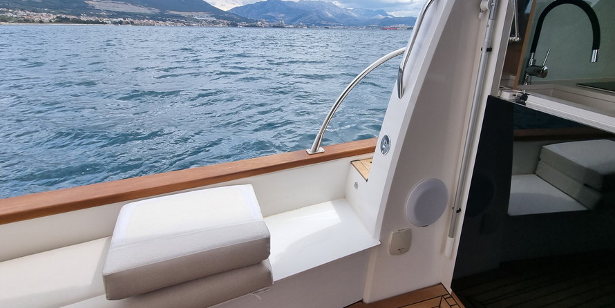 Monachus yachts Issa 45 Fly