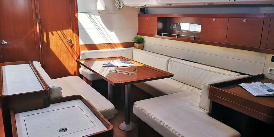 Beneteau Oceanis 50