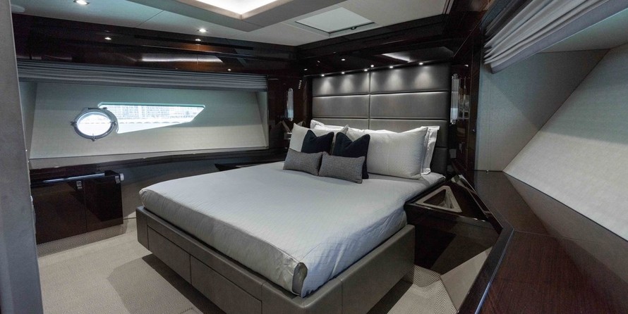 Sunseeker 86 Yacht