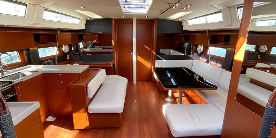 Beneteau Oceanis 51.1