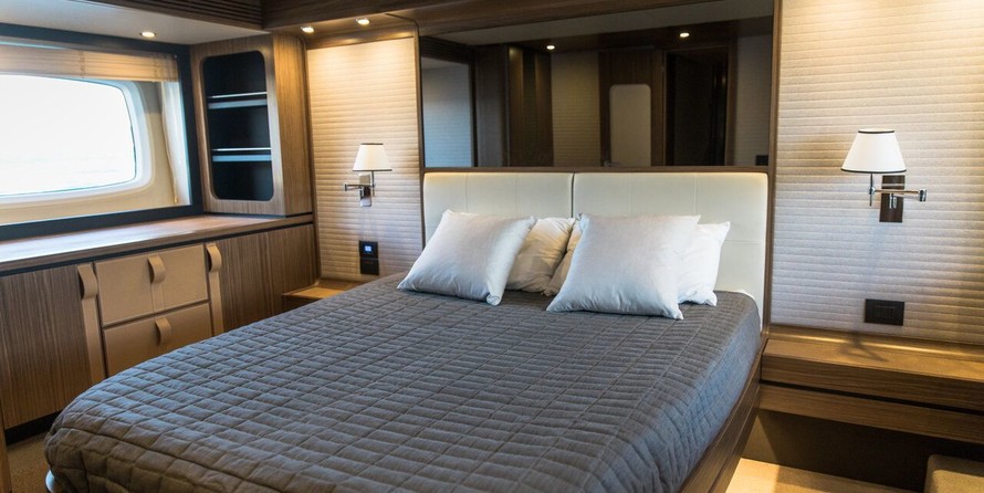 Azimut 66