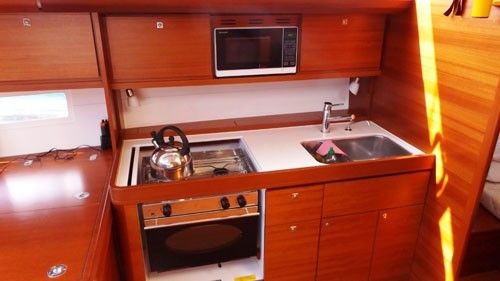Dufour 410