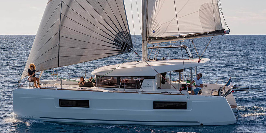 Lagoon 40 - 3 + 2 cab