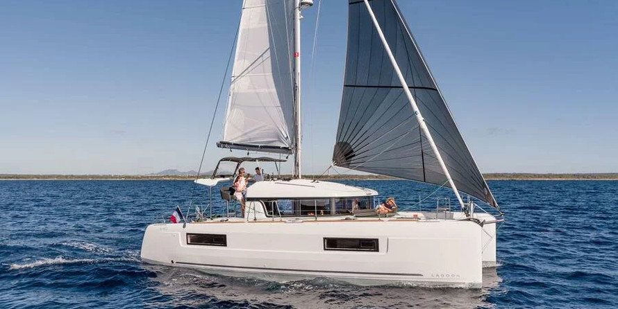 Lagoon 40