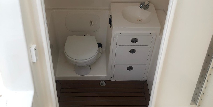 Cobia 217 center console