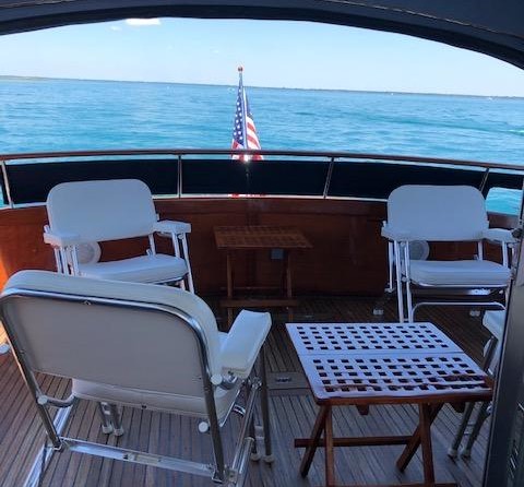 Chris-Craft Roamer Regal Sedan