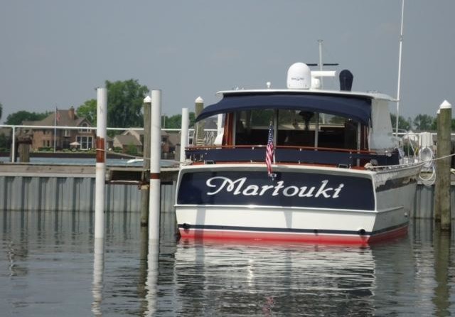 Chris-Craft Roamer Regal Sedan