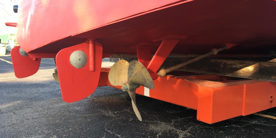 Chris-Craft Roamer Regal Sedan