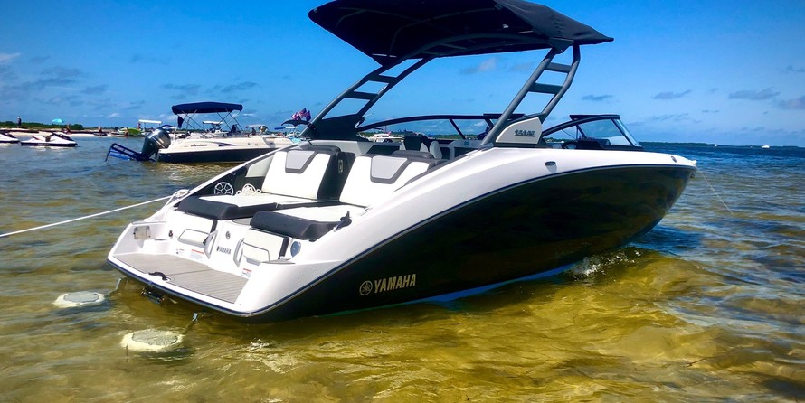 Yamaha Boats 252SE