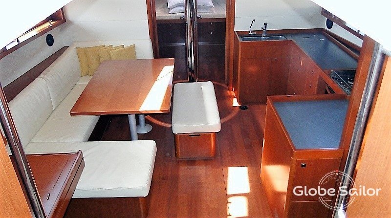 Beneteau Oceanis 48