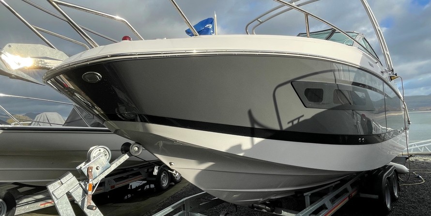 Four Winns 255 Vista