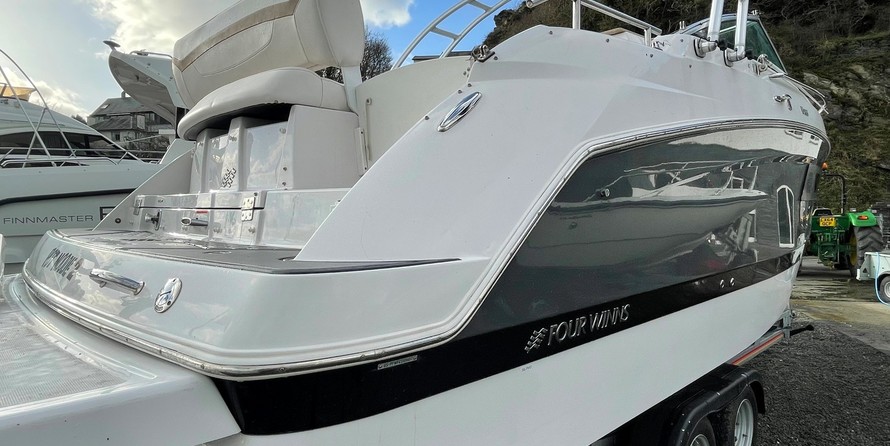 Four Winns 255 Vista