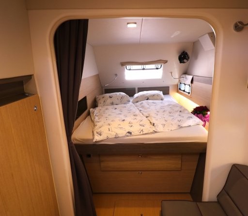 Bali catamarans 4.0 lounge