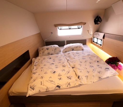 Bali catamarans 4.0 lounge