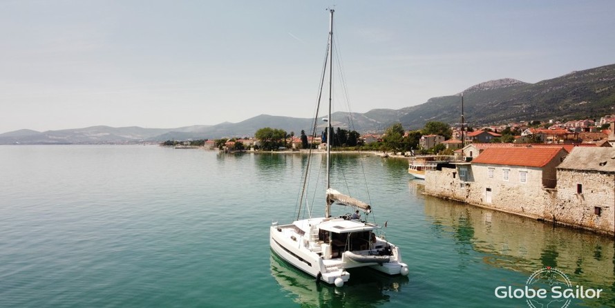 Bali catamarans 4.0 lounge