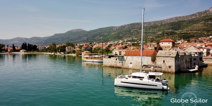 Bali catamarans 4.0 lounge