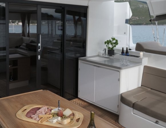 Lagoon 50