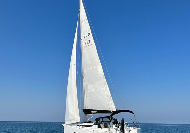 Elan E5