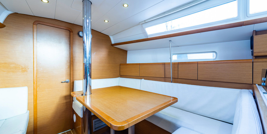 Jeanneau Sun Odyssey 379