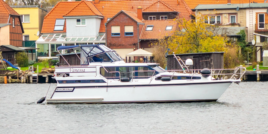 Gruno38 E Royal