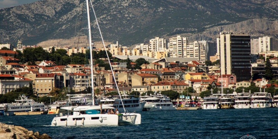 Lagoon 50
