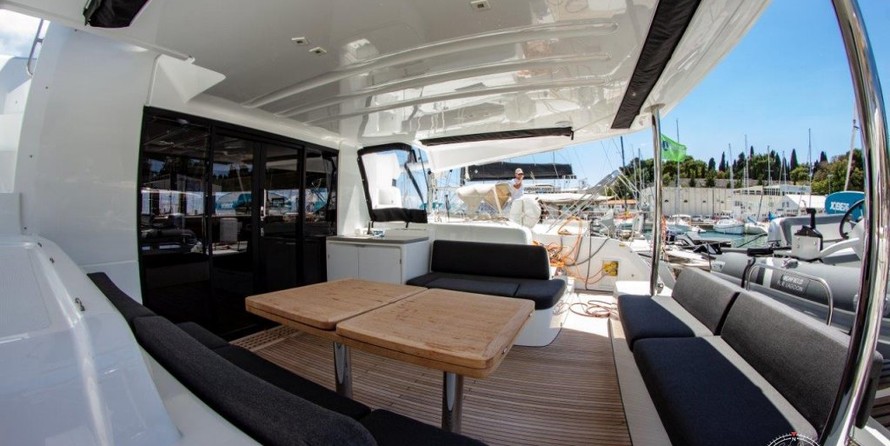 Lagoon 50