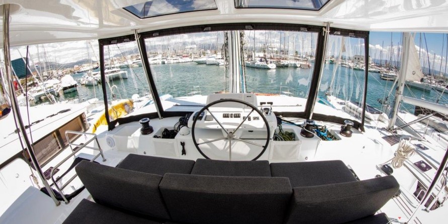Lagoon 50