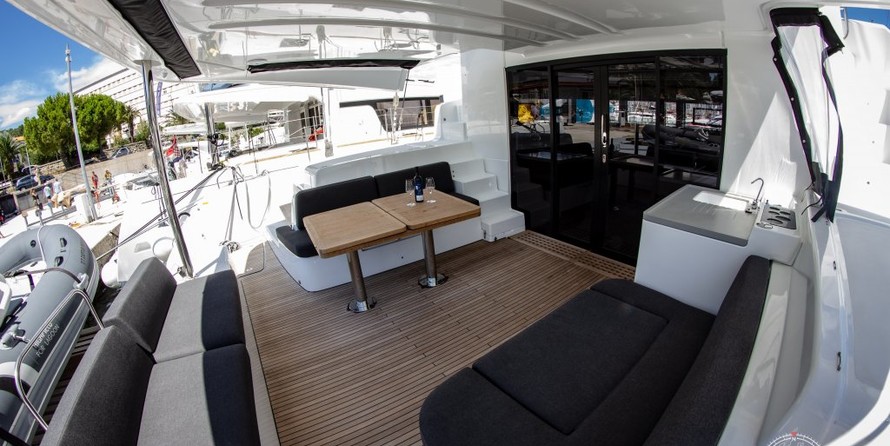 Lagoon 50