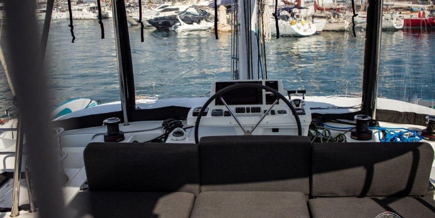Lagoon 50