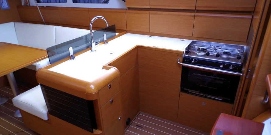 Sun Odyssey 439