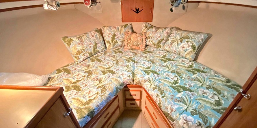 Bertram 60 Convertible