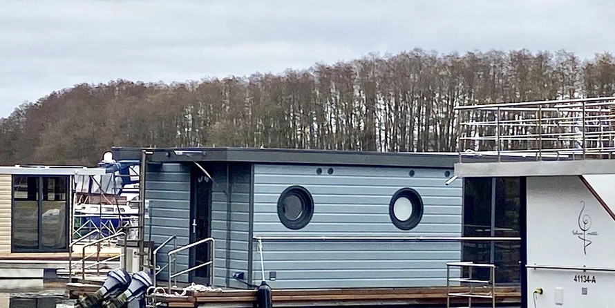 La MareApartboot