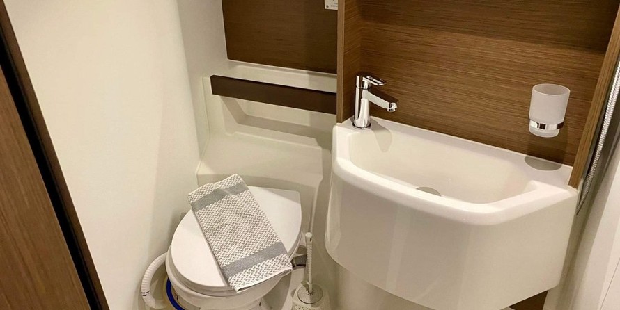 Beneteau Oceanis 51.1