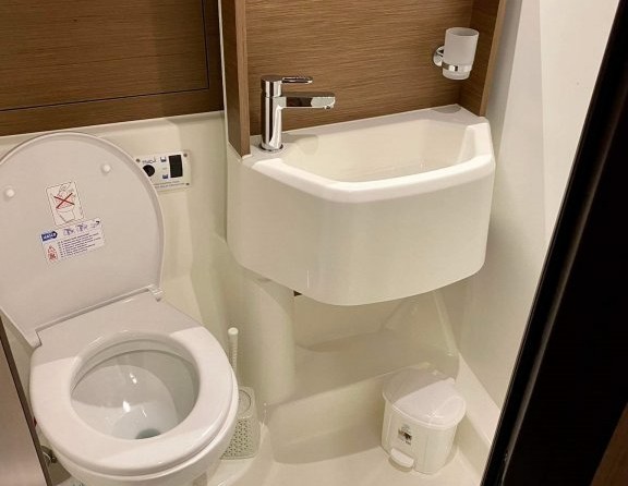 Beneteau Oceanis 51.1