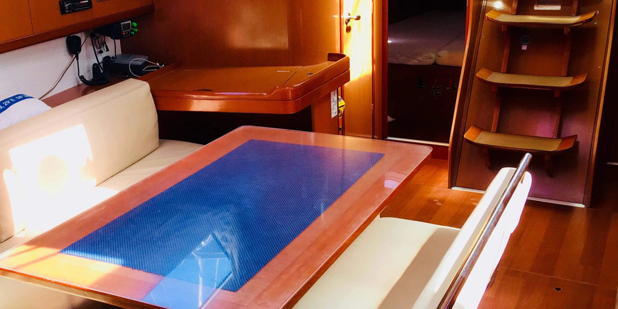 Oceanis 43