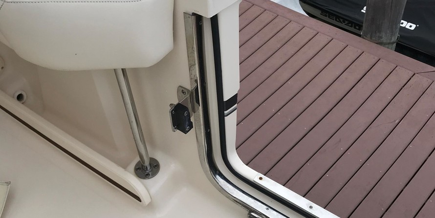 Grady-White Freedom 335