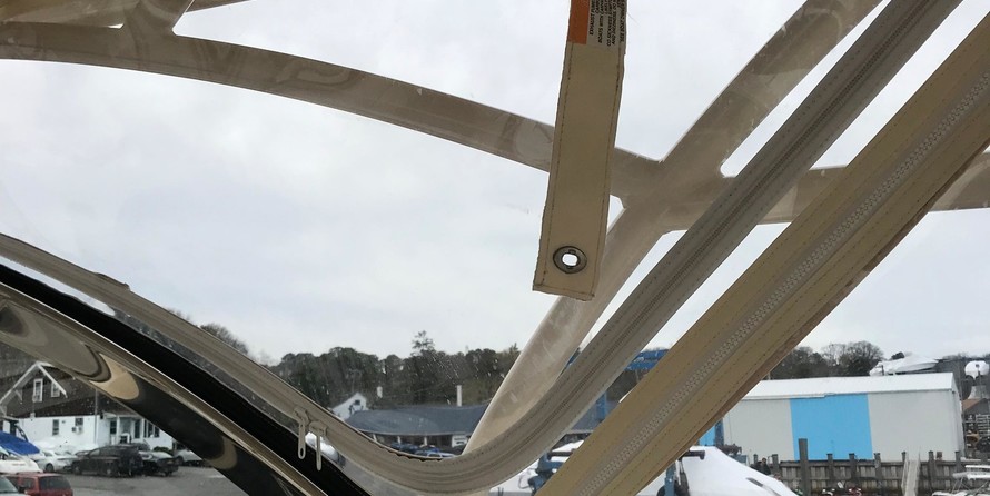 Grady-White Freedom 335